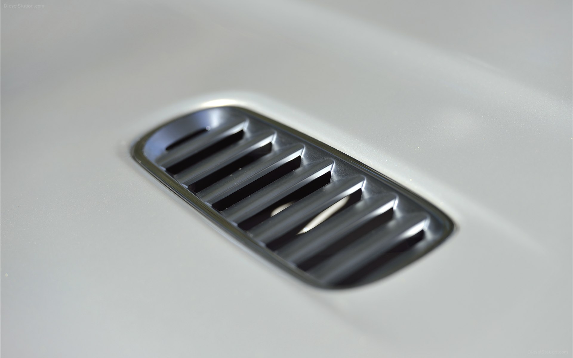 Aston Martin DB9 2013